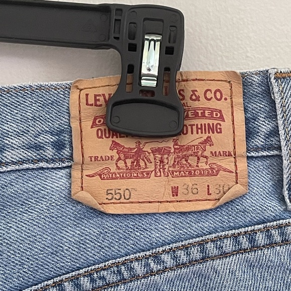 Levi’s Hand Painted Cutoff Shorts - Picture 4 of 5